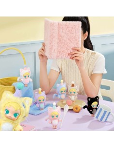 POP MART - BABY MOLLY -  POCKET FRIENDS SERIES FIGURES - 10.5-14 CM 2