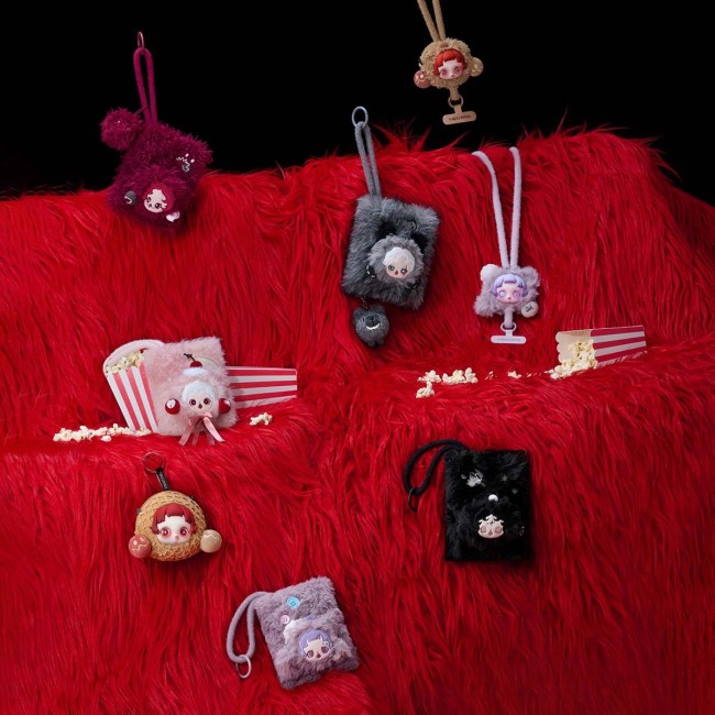 POP MART - SKULLPANDA - YOU FOUND ME! SERIES - PLUSH MINI BAG BLIND BOX - 13 CM