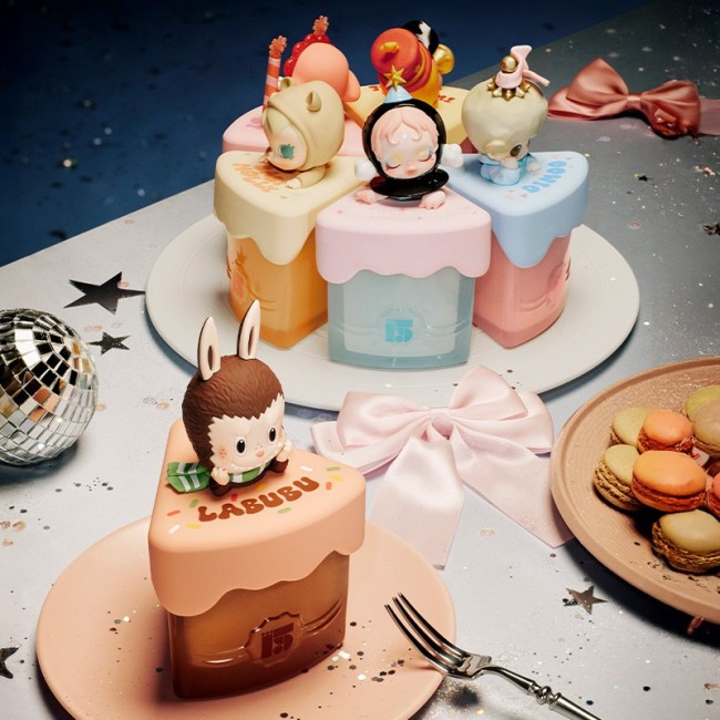 POP MART - CELEBRATING THE MOMENT SERIES - SCENTED CANDLE BLIND BOX - 13 CM