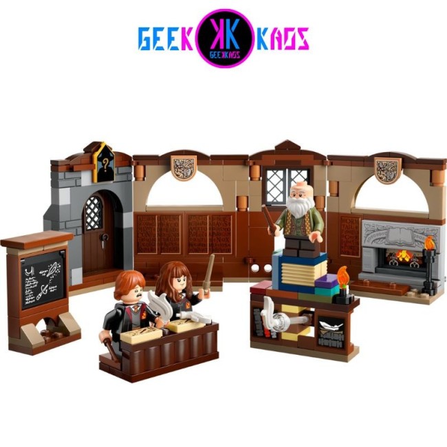 LEGO - HARRY POTTER - CASTILLO DE HOGWARTS: CLASE DE ENCANTAMIENTOS - 204 PCS
