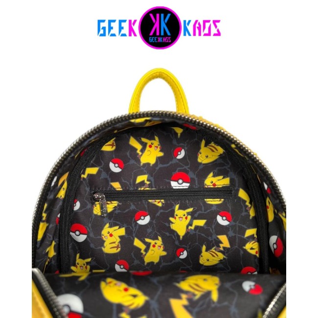 MINI MOCHILA - POKEMON - PIKACHU "WOLRD 1-1" - LOUNGEFLY
